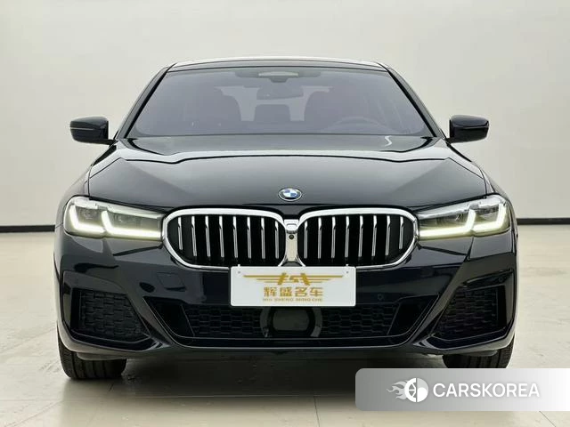 BMW 5 series 2023 Черный из Китая, фото 3