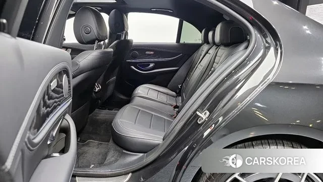 Mercedes-Benz E-Class W213 2021 Серый из Кореи, фото 3