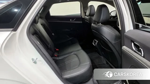 Kia The New K5 3rd generation 2024 Белый из Кореи, фото 3