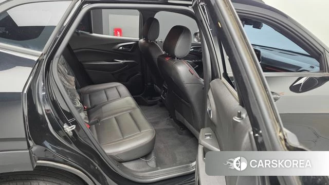 Chevrolet (GM Daewoo) Trax Crossover 2023 Черный из Кореи, фото 3