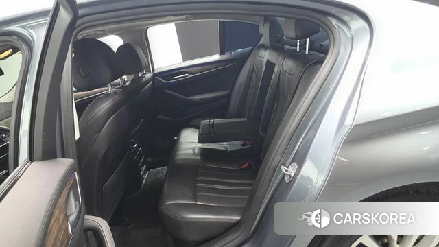 BMW 5 Series (G30) 2019 Серый из Кореи, фото 3