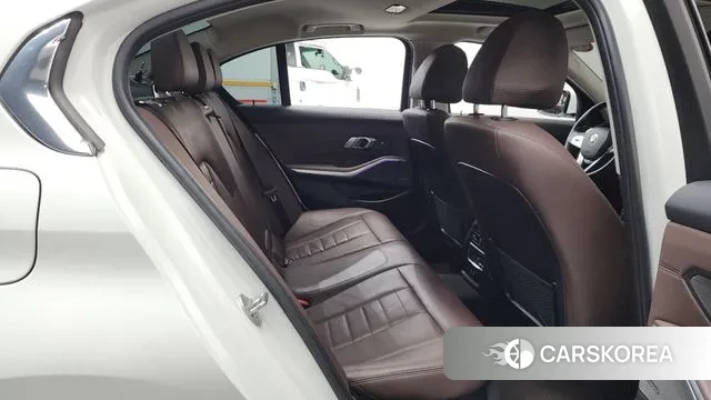 BMW 3 Series (G20) 2020 Белый из Кореи, фото 3