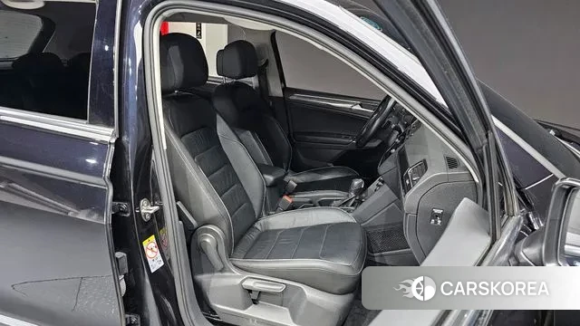 Volkswagen Tiguan second Generation 2018 Черный из Кореи, фото 3