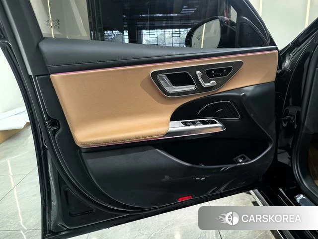 Mercedes-Benz E-class PHEV 2025 Черный из Китая, фото 3