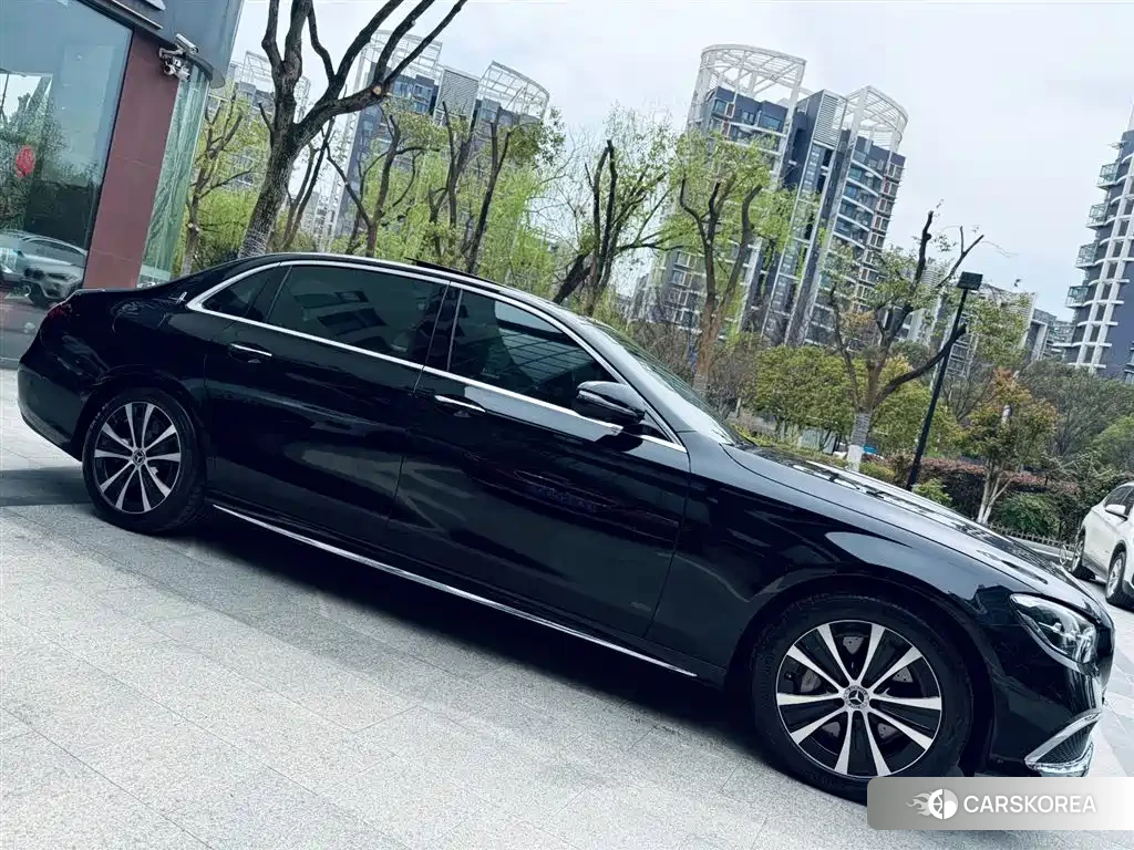 Mercedes-Benz E-class New Energy 2022 Черный из Китая, фото 3