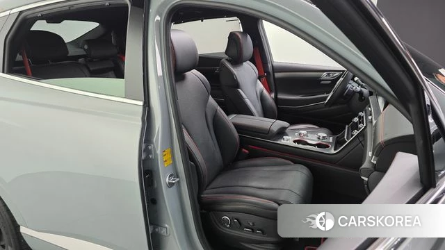 Genesis GV80 Coupe 2024 Цвет галактики из Кореи, фото 3