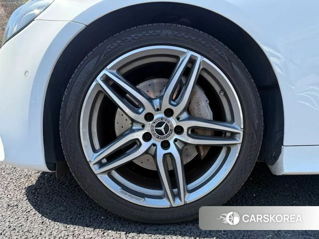 Mercedes-Benz E-Class W213 2018 Белый из Кореи, фото 3