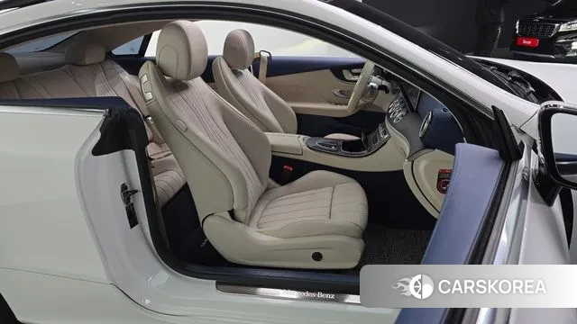 Mercedes-Benz E-Class W213 2022 Белый из Кореи, фото 3