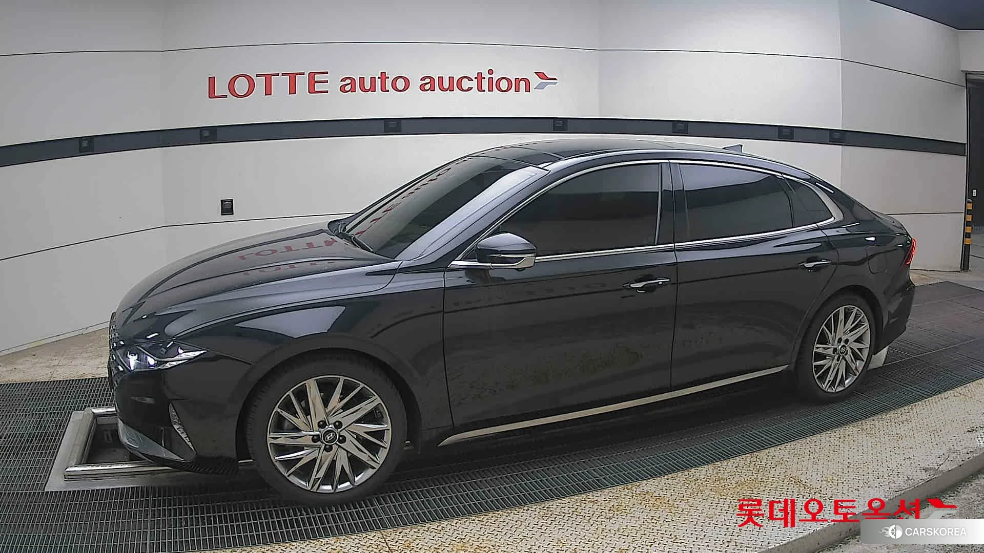 Hyundai Grandeur 2022 Midnight Black Pearl из Кореи, фото 3