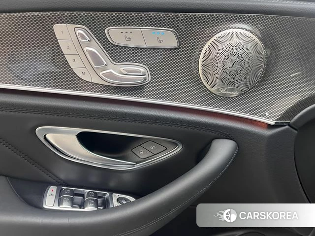 Mercedes-Benz E-Class W213 2022 Черный из Кореи, фото 3