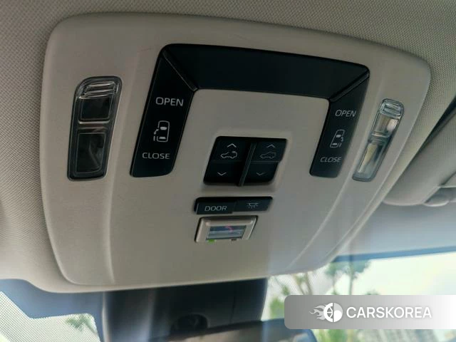 Toyota Grevia 2024 Белый из Китая, фото 3
