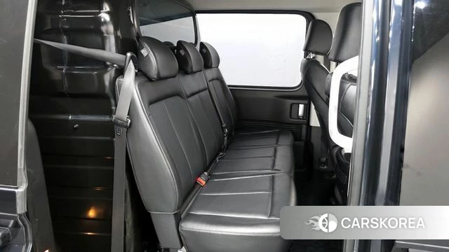 Hyundai Staria 2023 Черный из Кореи, фото 3