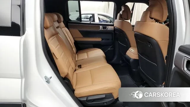 Hyundai Santa Fe (MX5) 2023 Белый из Кореи, фото 3