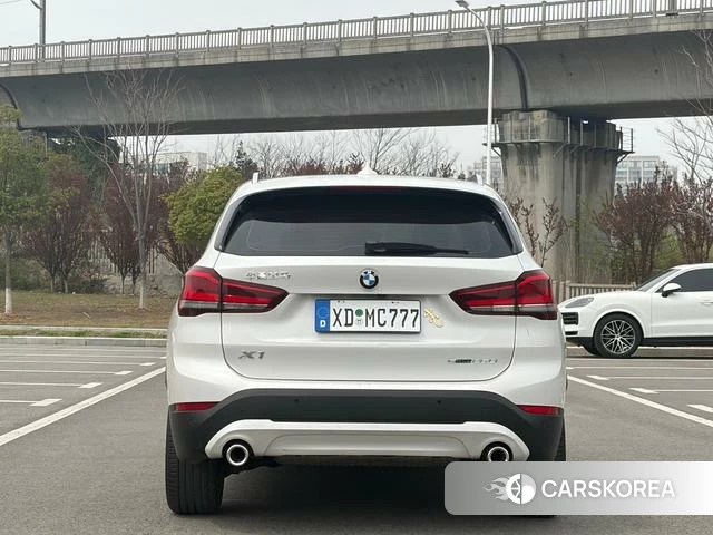 BMW X1 2021 Белый из Китая, фото 3