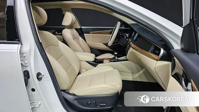 Kia Come New K7 2018 Белый из Кореи, фото 3