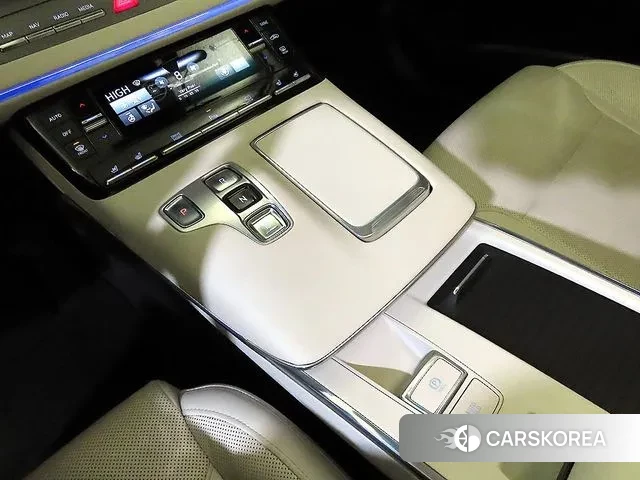 Hyundai The New Grandeur IG Hybrid 2021 Белый из Кореи, фото 3