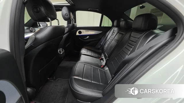 Mercedes-Benz E-Class W213 2020 Белый из Кореи, фото 3