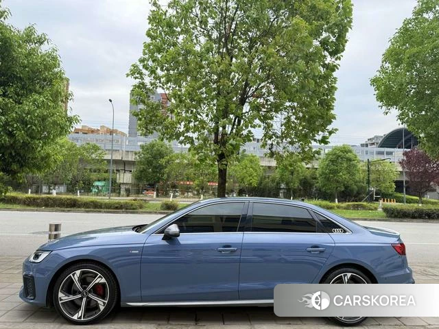 Audi A4L 2022 Синий из Китая, фото 3
