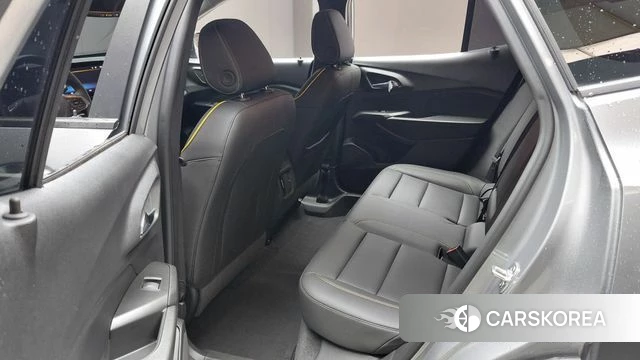 Chevrolet (GM Daewoo) Trax Crossover 2025 Серый из Кореи, фото 3