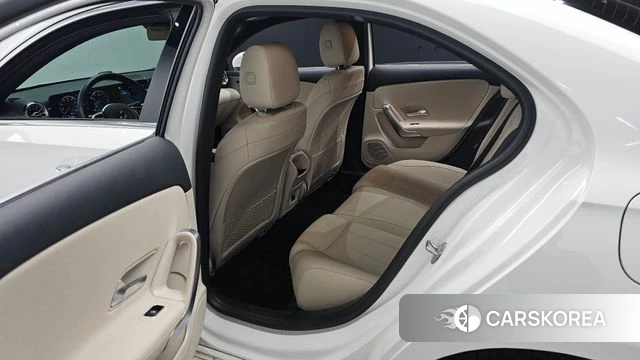 Mercedes-Benz A-Class W177 2021 Белый из Кореи, фото 3