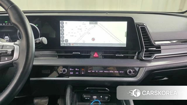 Kia Sportage 5th Generation Hybrid 2023 Белый из Кореи, фото 3
