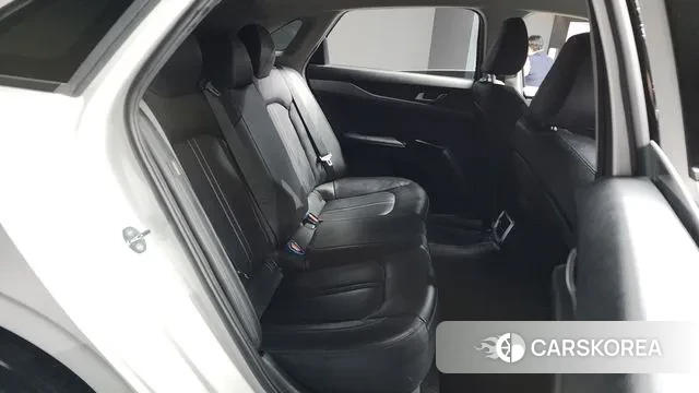 Kia K5 3rd generation 2023 Белый из Кореи, фото 3