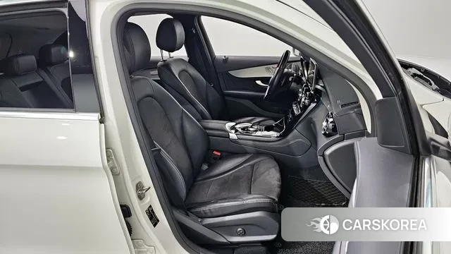 Mercedes-Benz GLC-Class X253 2019 Белый из Кореи, фото 3