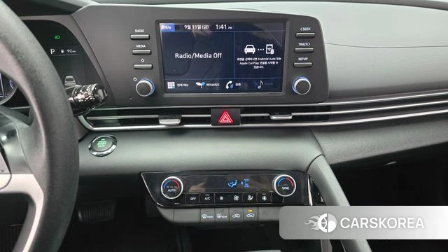 Hyundai Avante Hybrid (CN7) 2022 Серебристо-серый из Кореи, фото 3