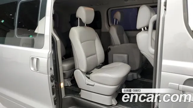 Hyundai The New Grand Starex 2018 Серебряный из Кореи, фото 3