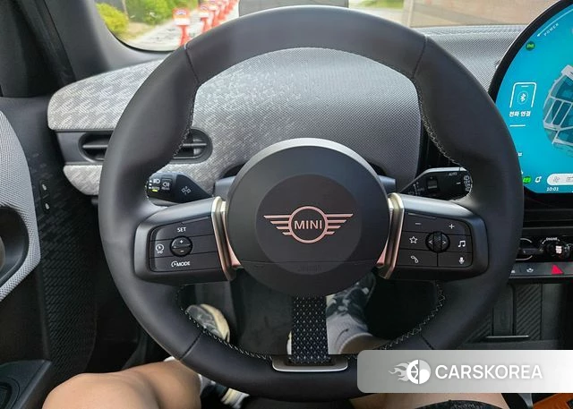 Mini Cooper S 4th Generation 2024 Красный из Кореи, фото 3