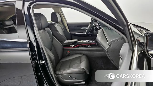 Genesis GV70 2021 Черный из Кореи, фото 3