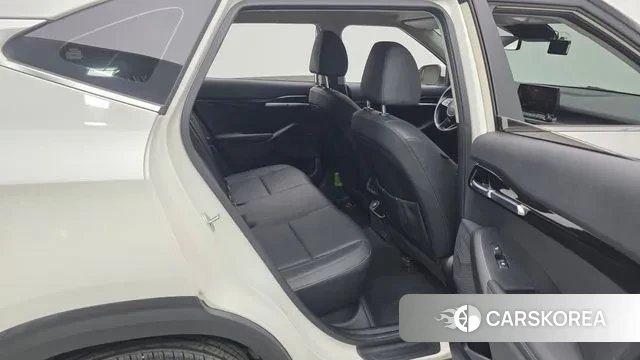 Kia Seltos 2022 Белый из Кореи, фото 3