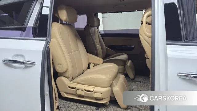 Kia The New Carnival 2018 Белый из Кореи, фото 3