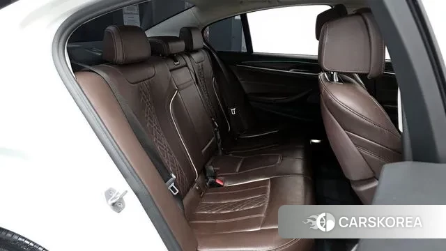 BMW 5 Series (G30) 2020 Белый из Кореи, фото 3