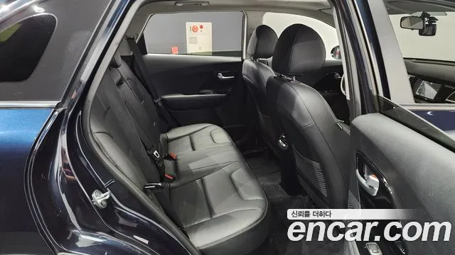 Kia Niro 2018 Синий из Кореи, фото 3