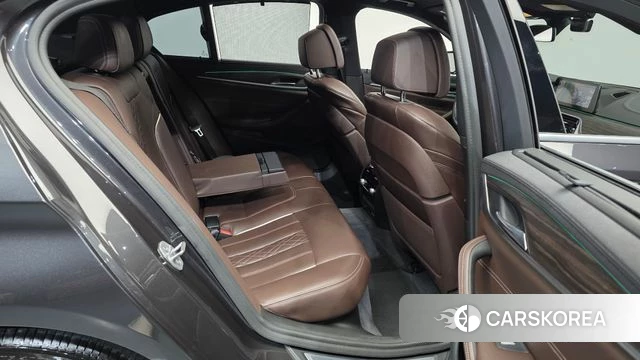 BMW 5 Series (G30) 2019 Серый из Кореи, фото 3