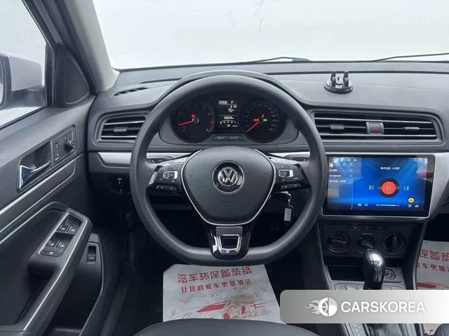 Volkswagen Lavida 2023 Белый из Китая, фото 3