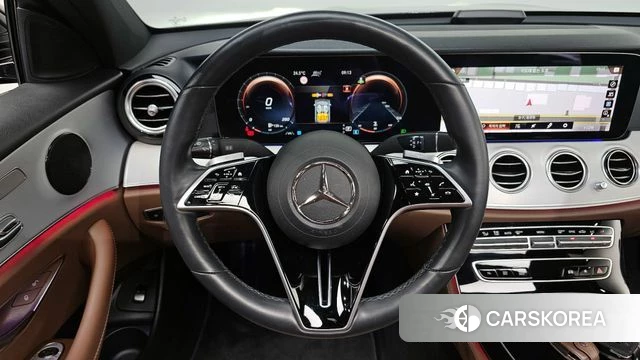 Mercedes-Benz E-Class W213 2021 Черный из Кореи, фото 3