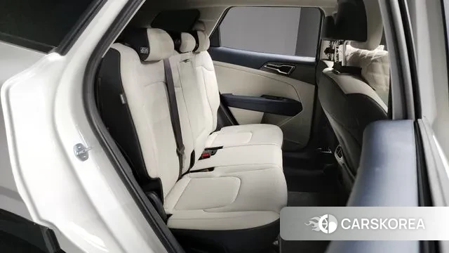 Kia Sportage 5th Generation 2024 Белый из Кореи, фото 3