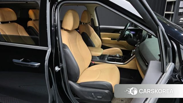 Kia Carnival 4th generation 2023 Черный из Кореи, фото 3