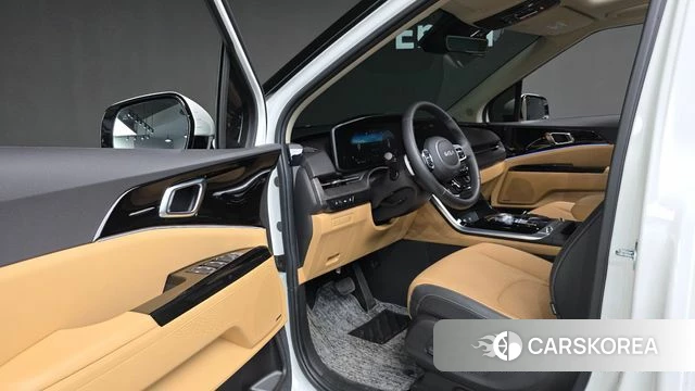 Kia Carnival 4th generation 2023 Белый из Кореи, фото 3