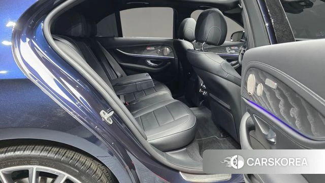 Mercedes-Benz E-Class W213 2022 Синий из Кореи, фото 3