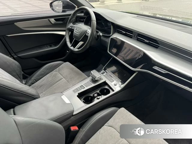 Audi A6L 2021 Черный из Китая, фото 3
