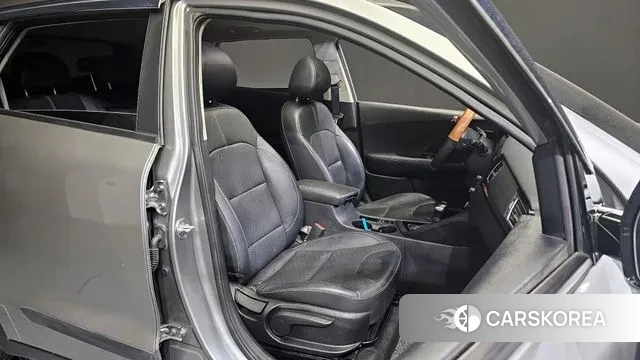 Kia Niro 2019 Серебряный из Кореи, фото 3