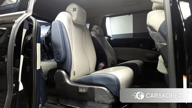 Kia The New Carnival 4th Generation 2025 Черный из Кореи, фото 3