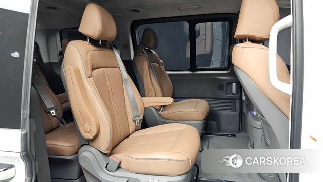 Hyundai Staria 2024 Белый из Кореи, фото 3