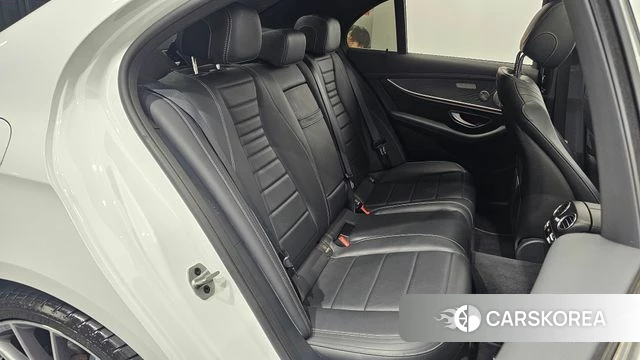Mercedes-Benz E-Class W213 2021 Белый из Кореи, фото 3