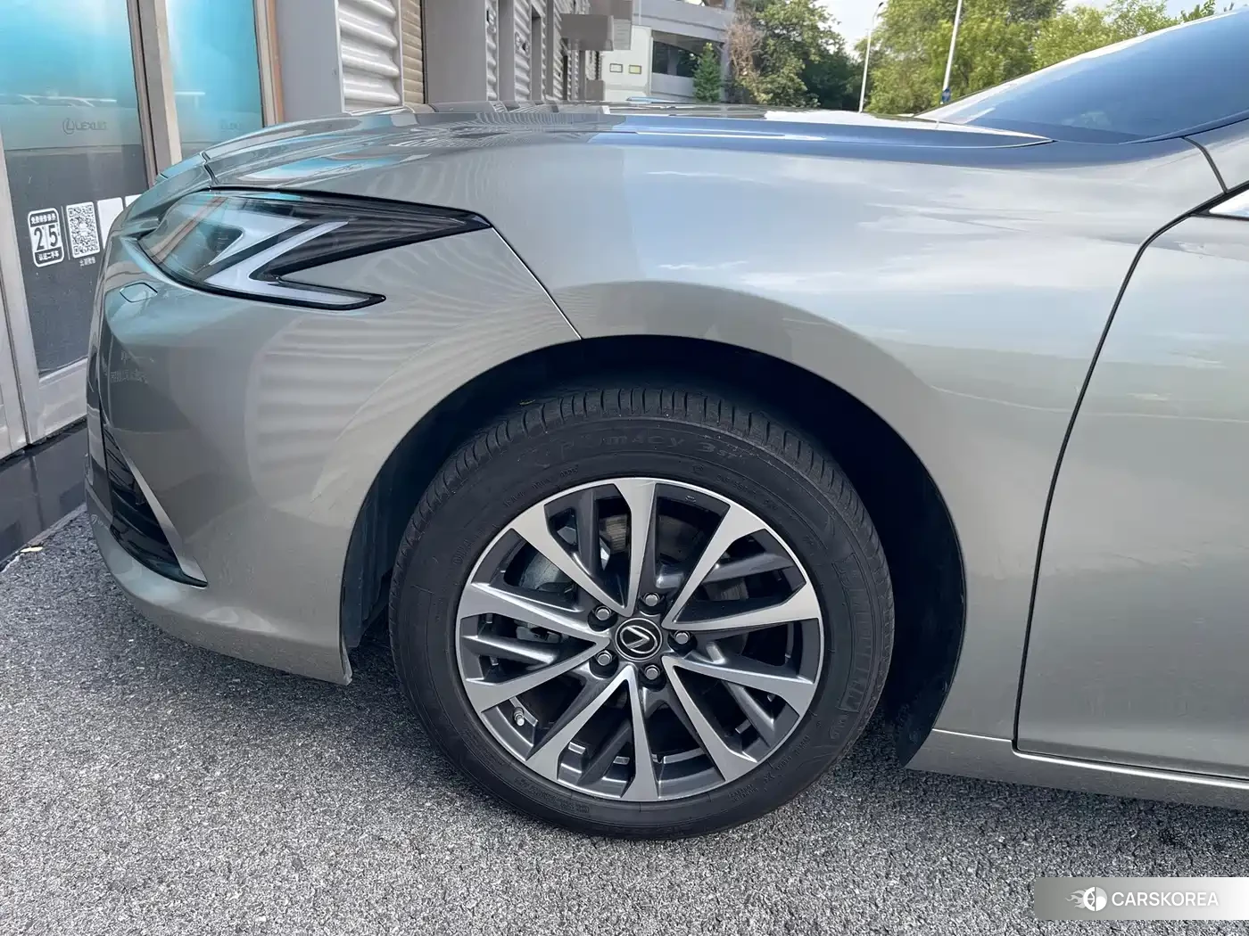 Lexus ES 2025 Silver/gray из Китая, фото 3