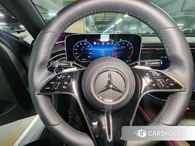 Mercedes-Benz E-Class W214 2025 Цвет галактики из Кореи, фото 3