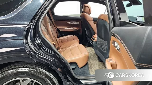 Genesis GV70 2021 Черный из Кореи, фото 3